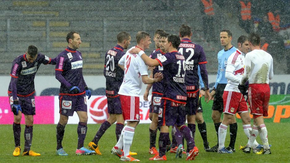 Austria Red Bull Salzburg R 27 S1213 003